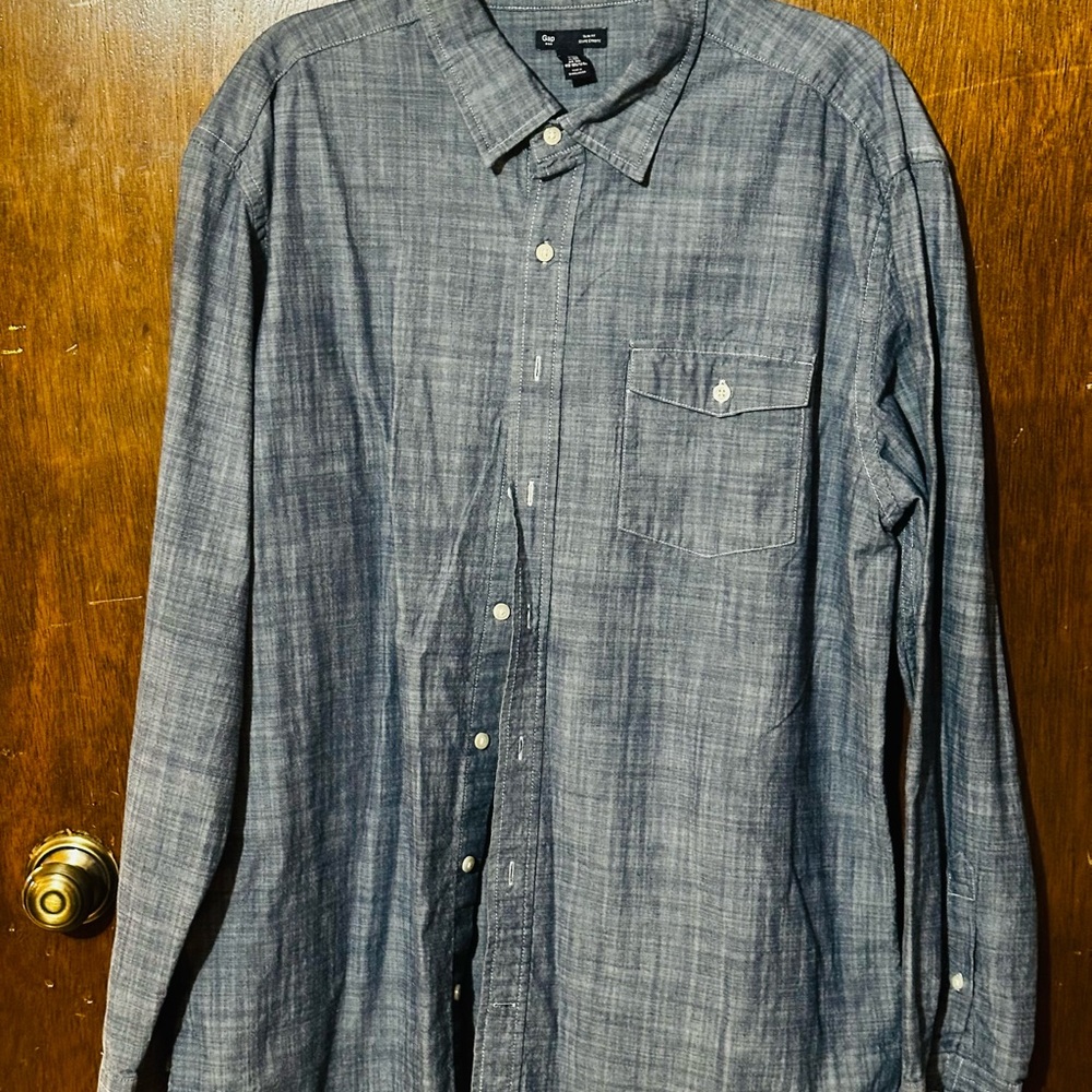 GAP Gray Casual Button Down Shirt Textured Fabric